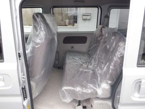Nissan Clipper