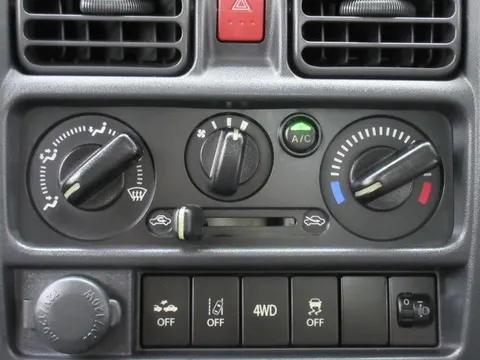 Nissan Clipper Truck