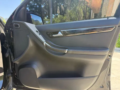 Mercedes-Benz R-Class