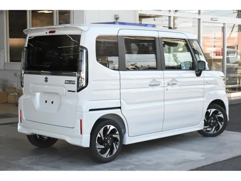 Suzuki Spacia Custom