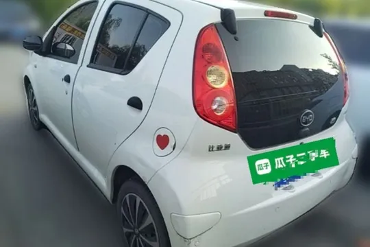 BYD F0