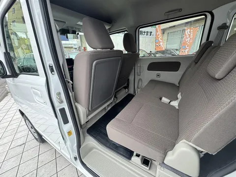 Nissan Clipper Van