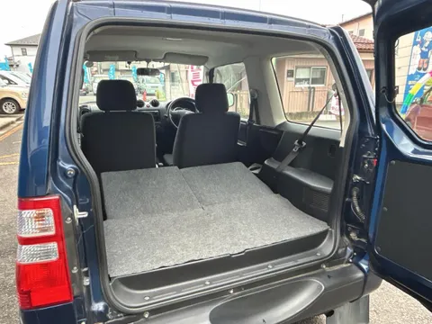 Nissan KIX