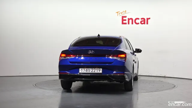 Hyundai Elantra (Avante)