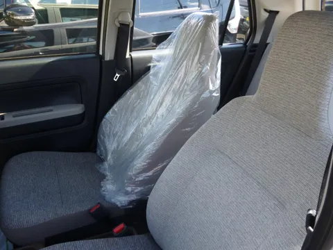 Daihatsu Mira Tocot