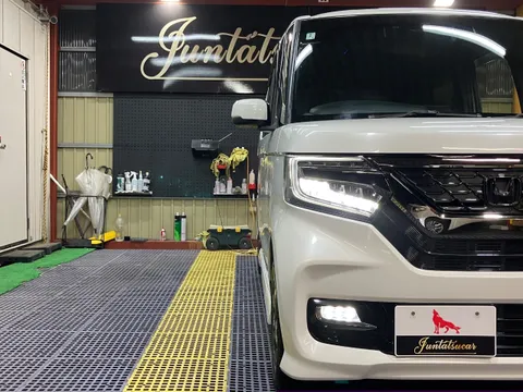 Honda N-BOX Custom