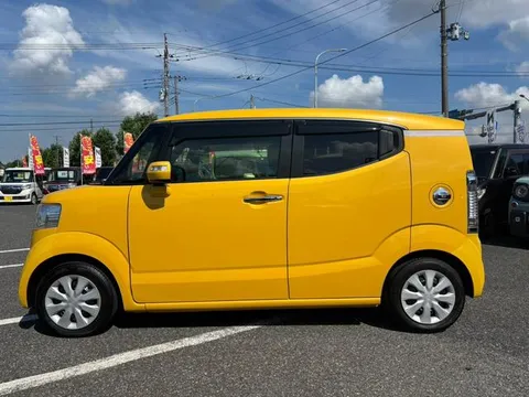 Honda N-BOX Slash