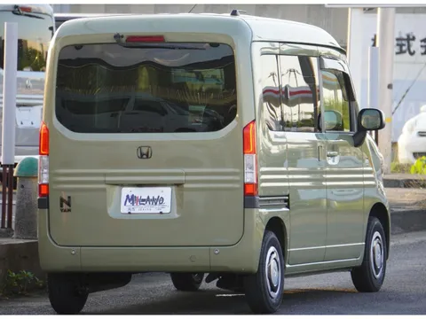 Honda N-VAN Plus Style