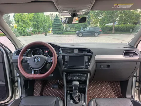 Volkswagen Tiguan L