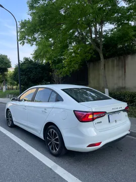 Roewe i5