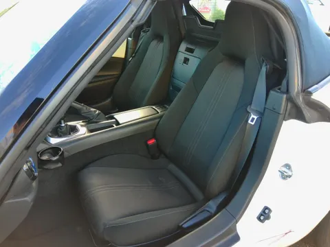 Mazda MX-5 (Roadster)