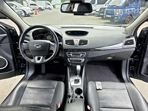 Renault SM3