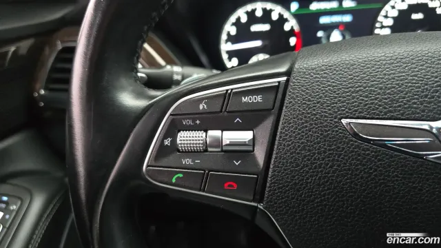 Genesis G90 (EQ900)