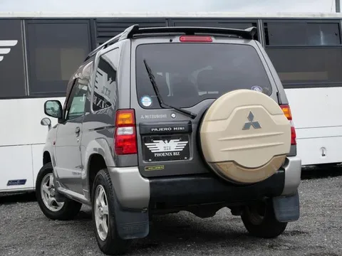 Mitsubishi Pajero Mini