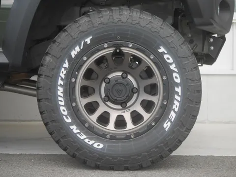 Suzuki Jimny Sierra