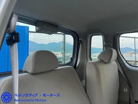 Nissan Otti