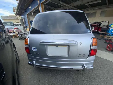 Daihatsu Mira Gino