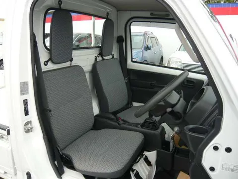 Nissan Clipper Truck