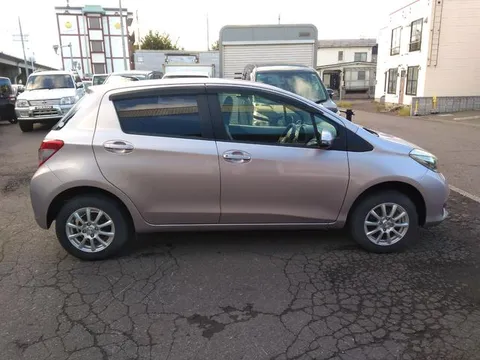 Toyota Yaris (Vitz)