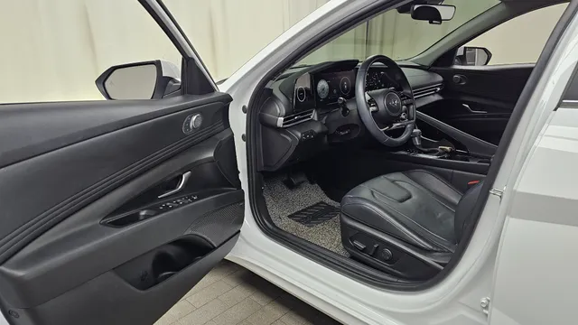 Hyundai Elantra (Avante)