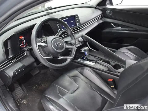 Hyundai Elantra (Avante)