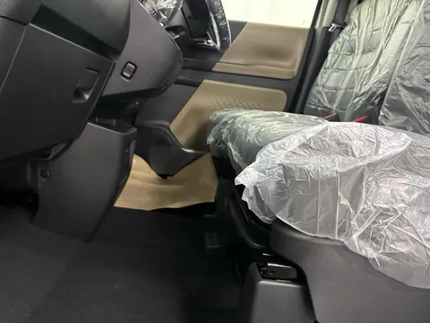 Mitsubishi Delica Mini