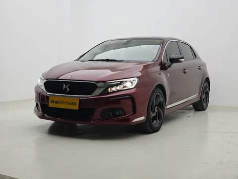 DS 4S