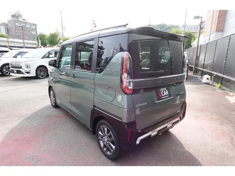 Mitsubishi Delica Mini