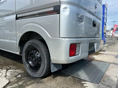 Nissan Clipper
