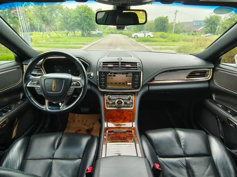 Lincoln Continental