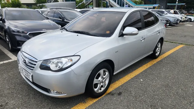 Hyundai Elantra (Avante)