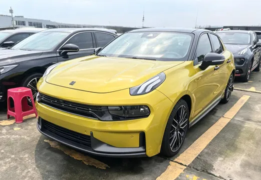 Lynk & Co 03