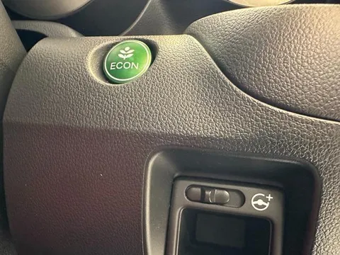 Honda N-BOX Slash