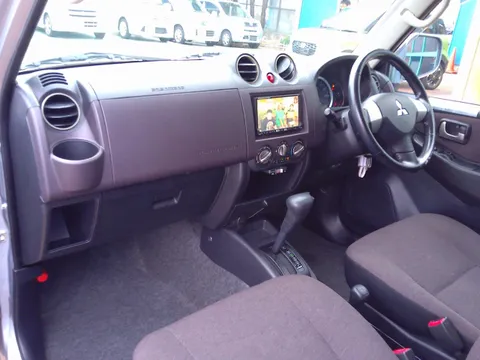Mitsubishi Pajero Mini