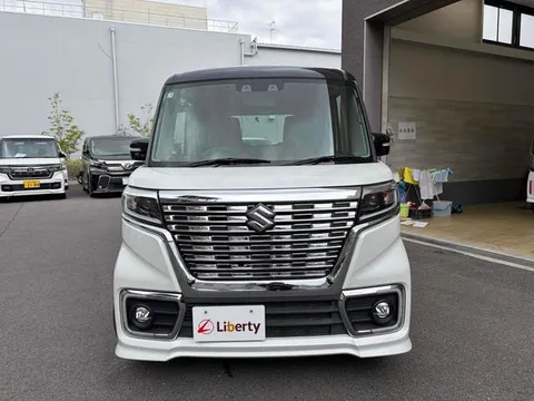 Suzuki Spacia Custom