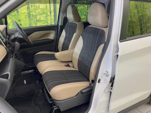 Mitsubishi eK X