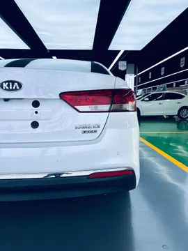 Kia K4
