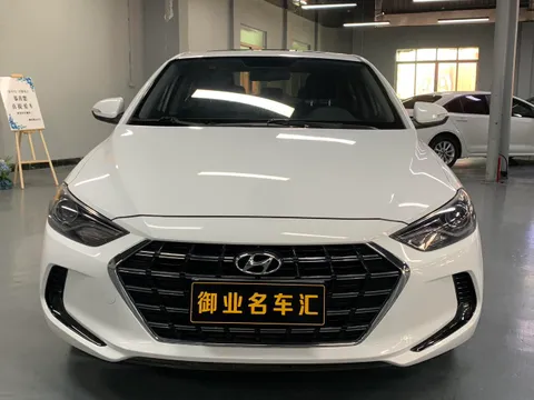 Hyundai Elantra (Avante)