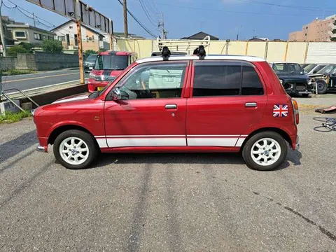 Daihatsu Mira Gino