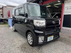 Toyota Pixis Mega