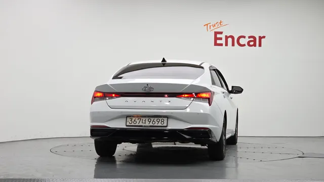 Hyundai Elantra (Avante)
