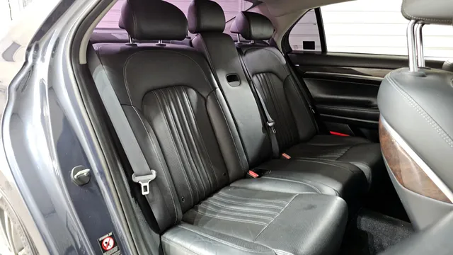 Genesis G90 (EQ900)