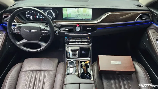 Genesis G90 (EQ900)