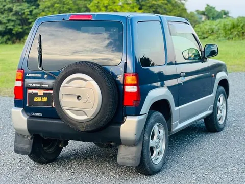 Mitsubishi Pajero Mini