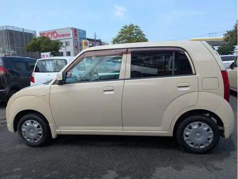 Nissan Pino