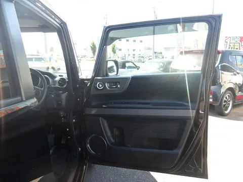 Honda N-BOX Slash