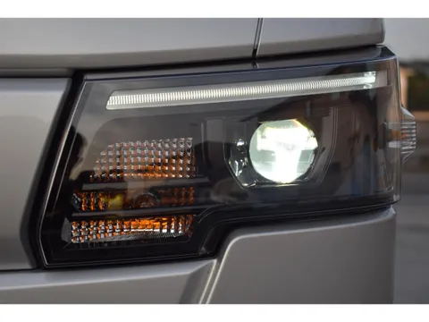 Mitsubishi Minicab Truck