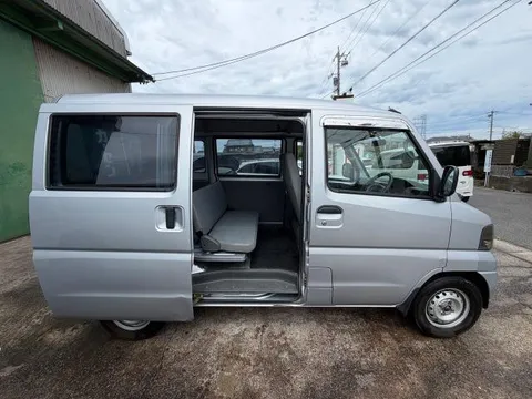 Mitsubishi Minicab Van