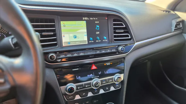 Hyundai Elantra (Avante)