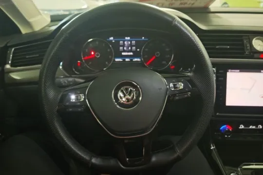 Volkswagen Phideon
